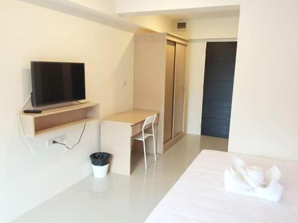 Sixty Star Love Place Hotel Bangkok Esterno foto