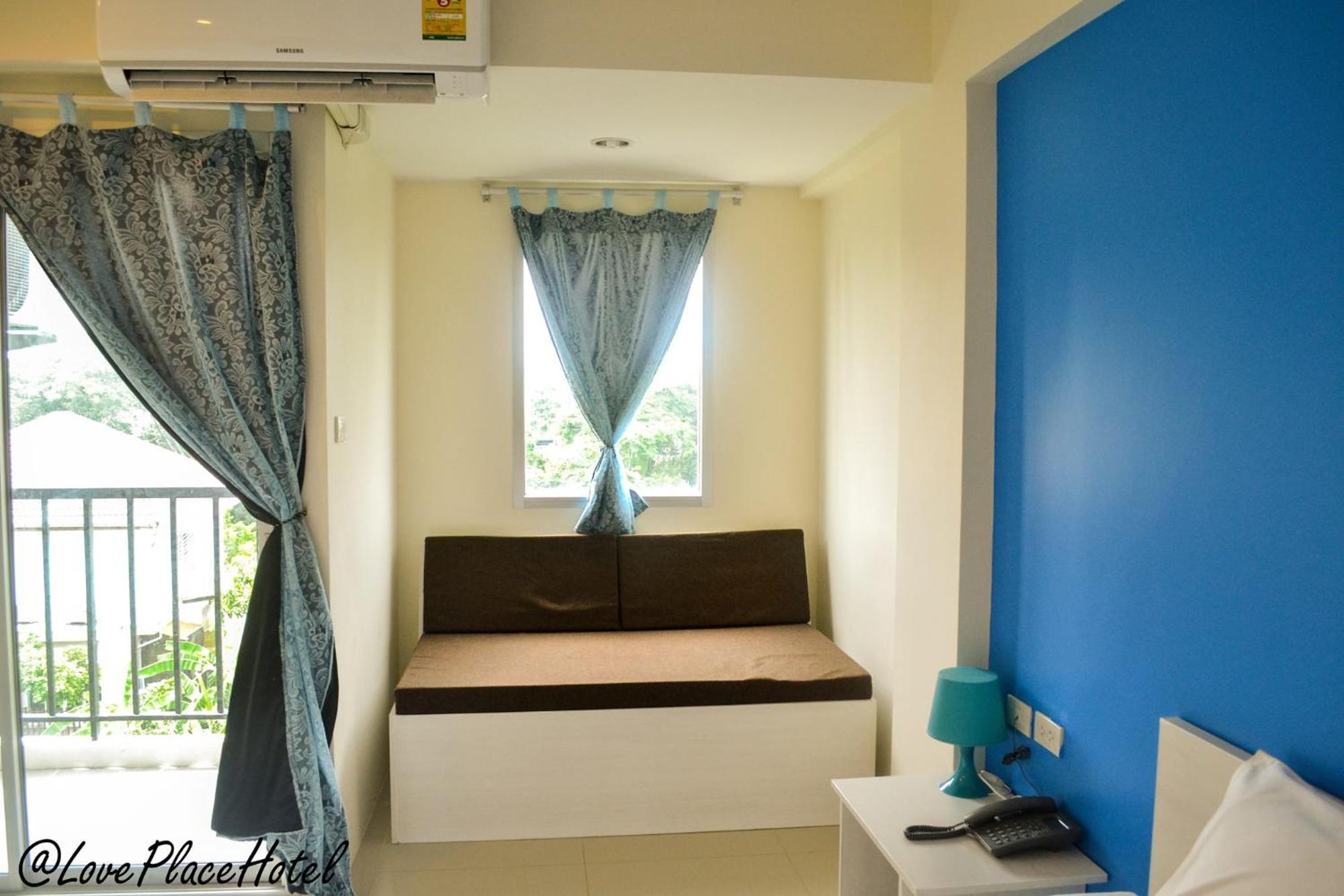Sixty Star Love Place Hotel Bangkok Esterno foto