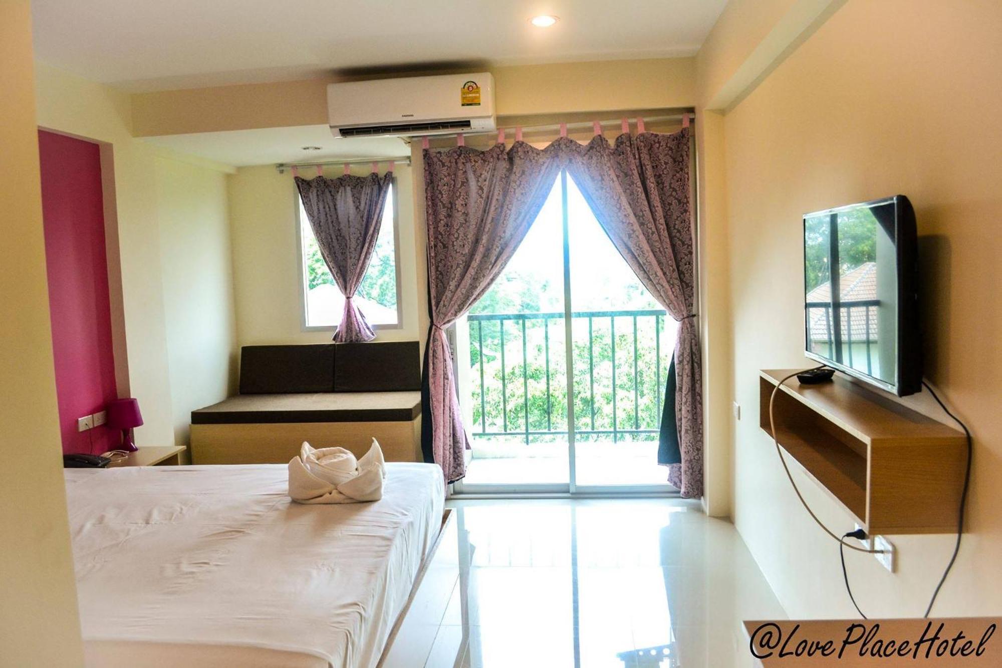 Sixty Star Love Place Hotel Bangkok Esterno foto