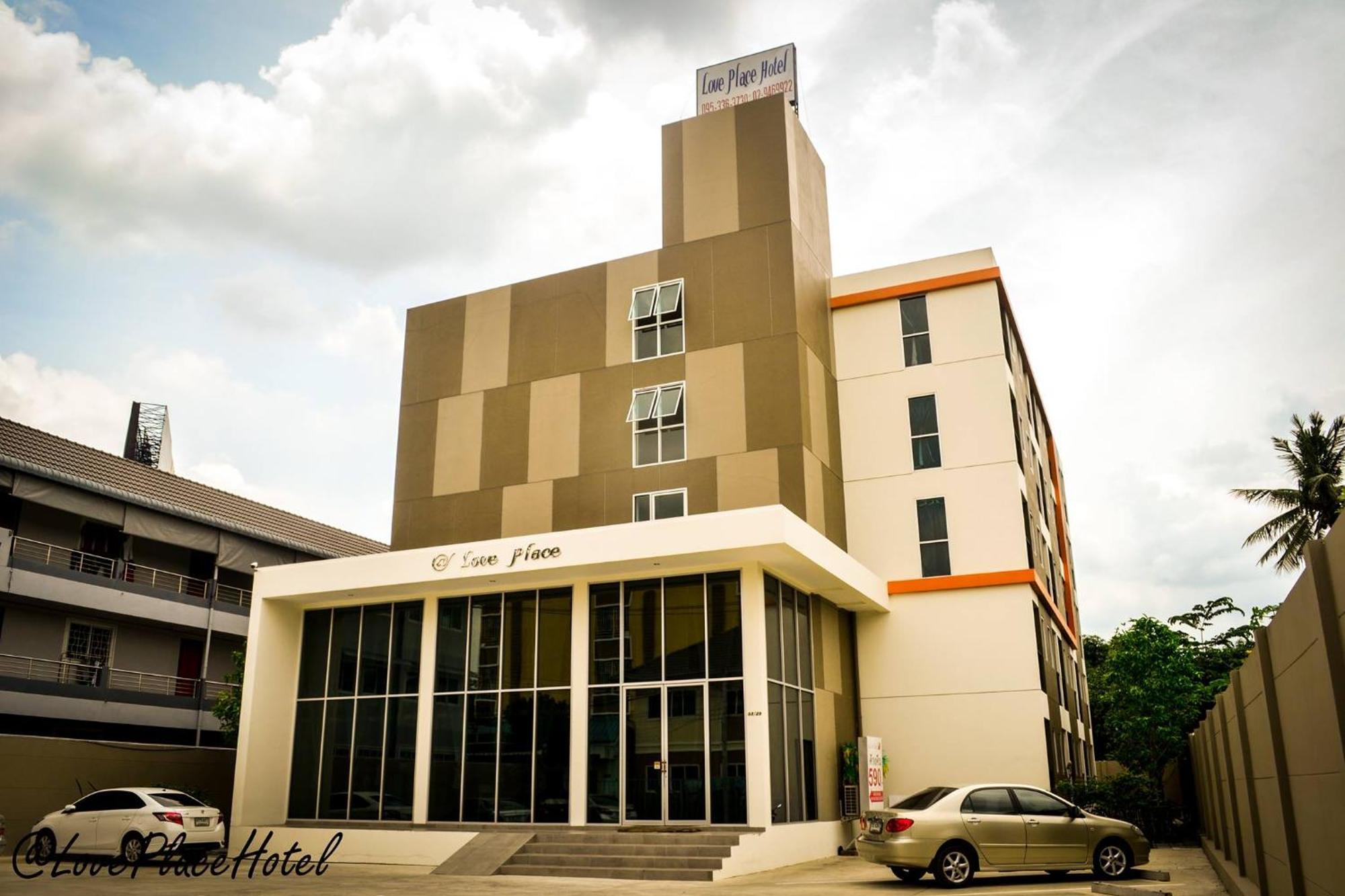 Sixty Star Love Place Hotel Bangkok Esterno foto